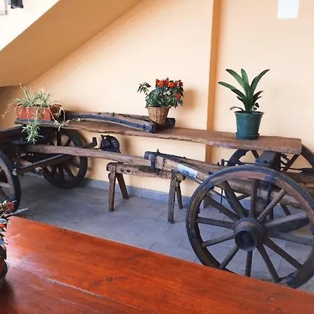 Alloggio per agriturismo Luis Gianni *